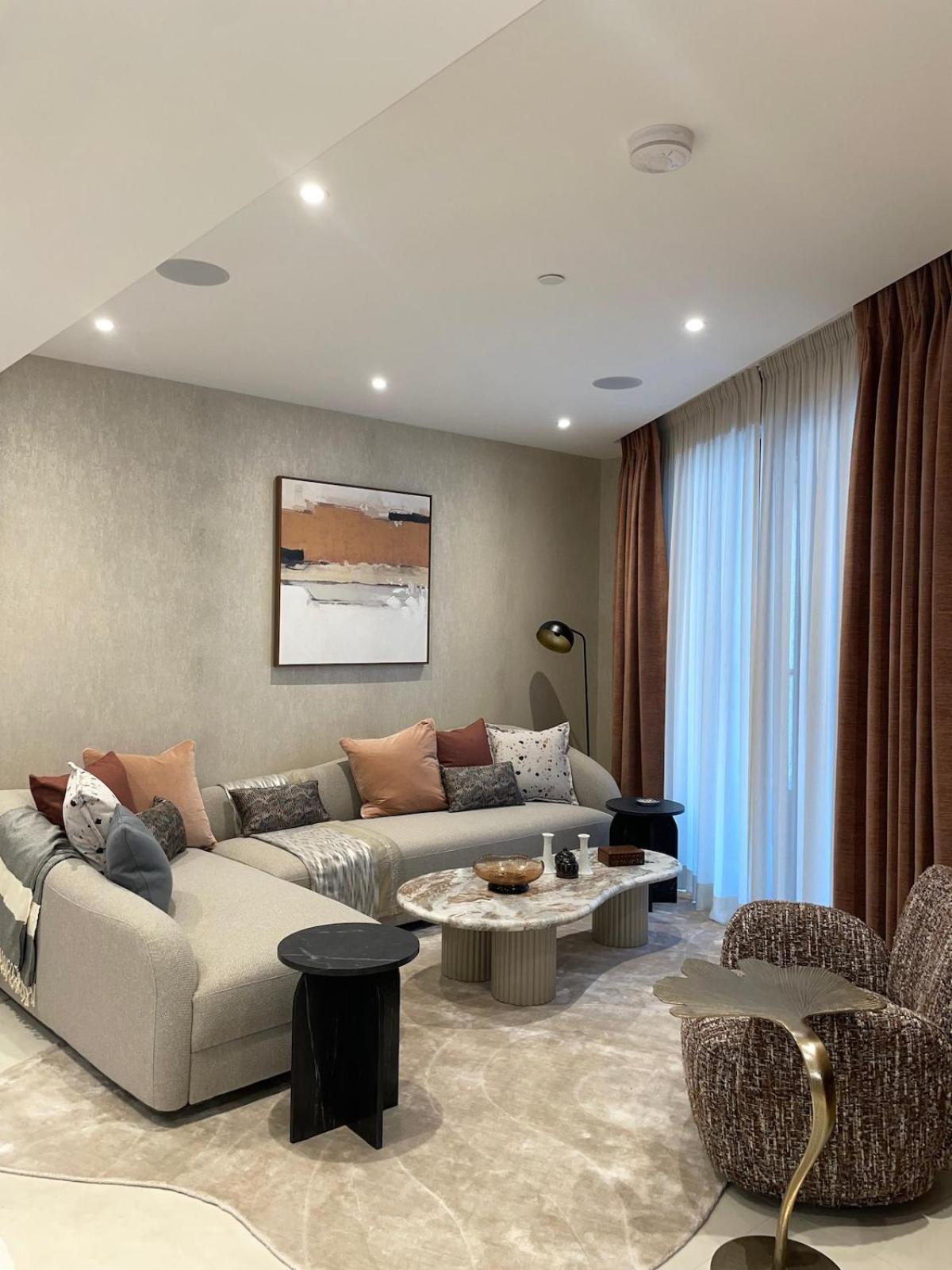 Super Luxury 2 Bed Flat In Nine Elms * Londres