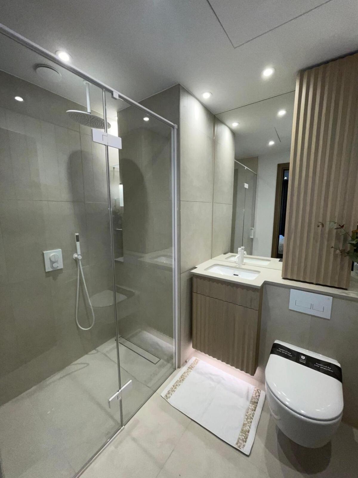 Super Luxury 2 Bed Flat In Nine Elms Appartement *