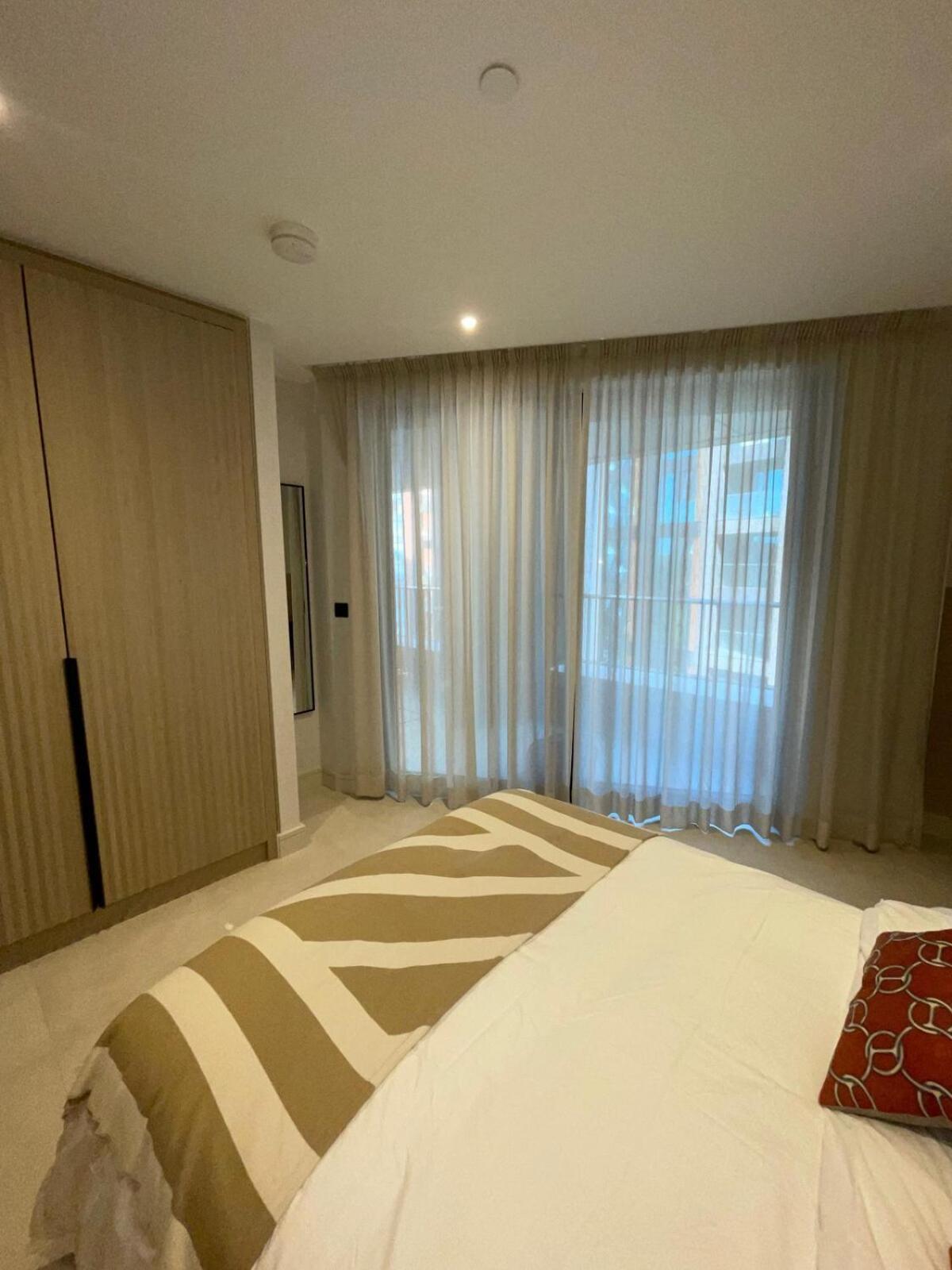 Super Luxury 2 Bed Flat In Nine Elms Appartement *